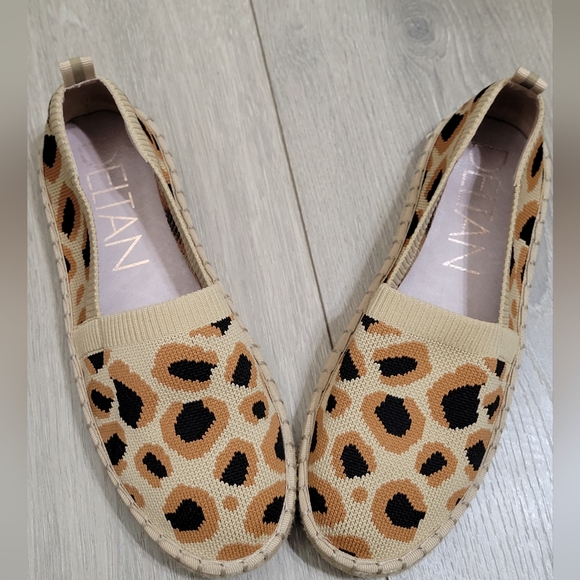 Deltan Hensley Flyknit Espadrille Flats • Women's size 7.5M - Picture 2 of 6